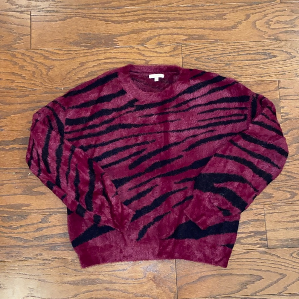 Skies are blue, knit sweater